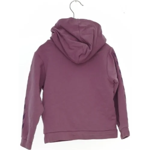 Børnehættetrøje med motiv fra Hummel (str. 104)