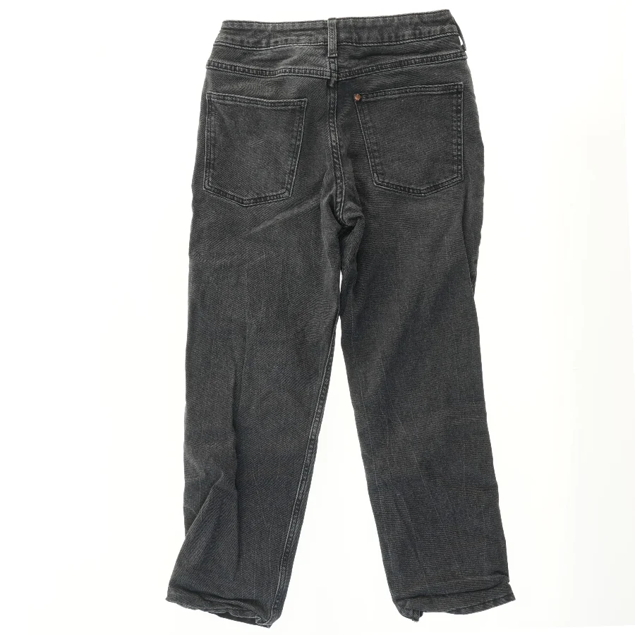 Jeans i mørk farve fra H&M (str. 146)