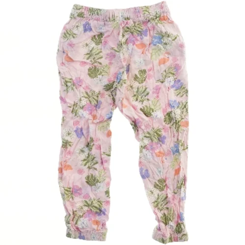 Bukser med blomsterprint fra H&M (str. 116)