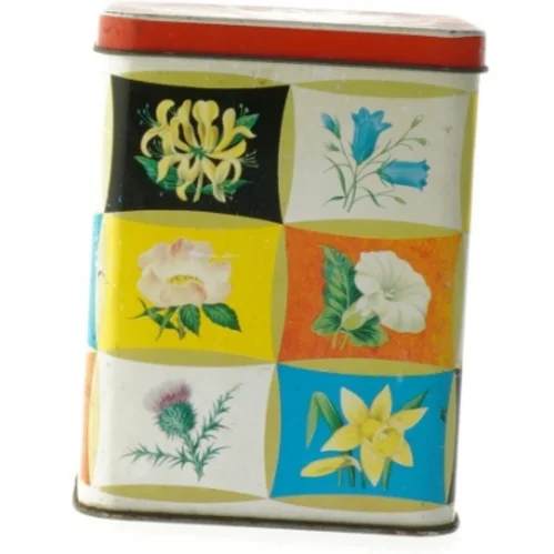 Vintage dekorativ metaldåse (str. 13 cm. 10 cm)