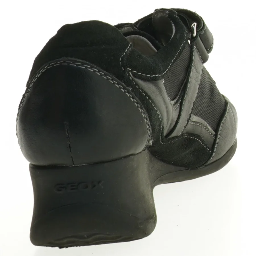 Sorte lædersko med velcro fra Geox (str. 36,5)