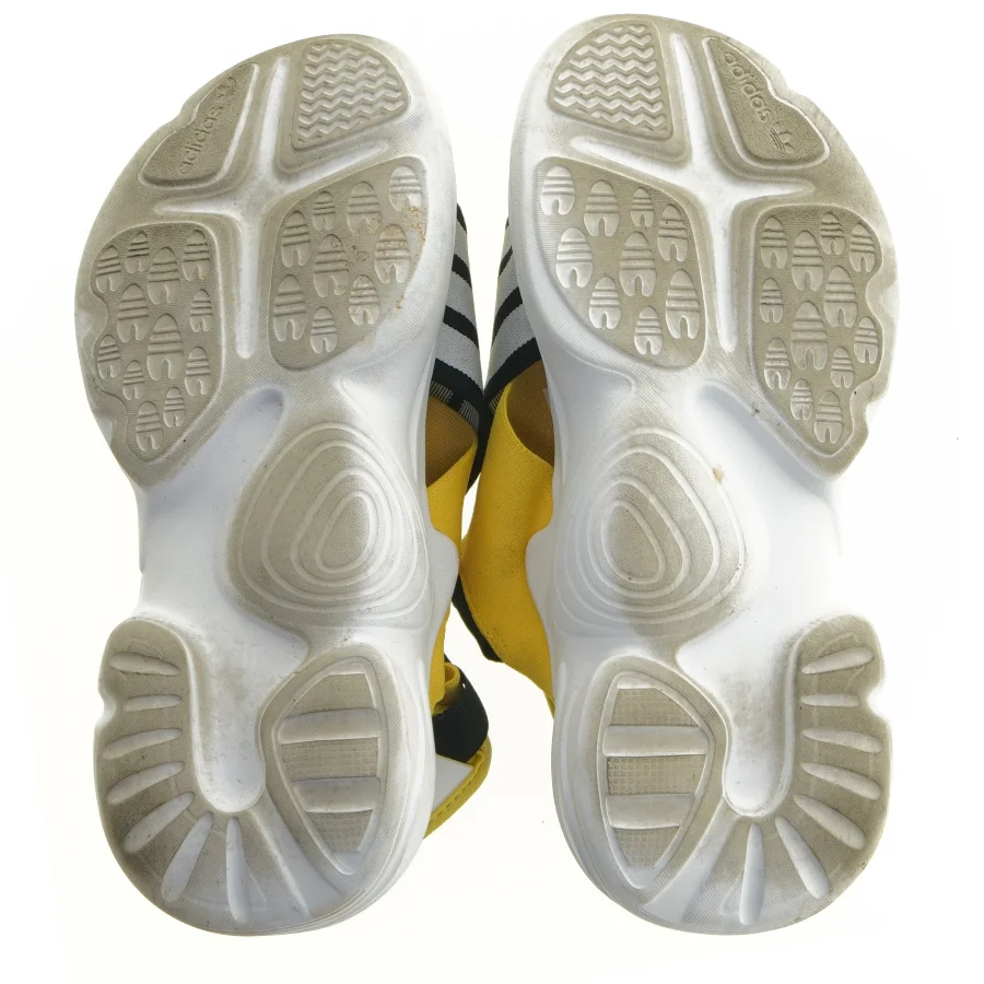 Sandaler fra Adidas (str. 37)