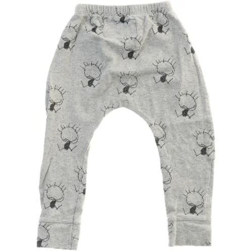 Børnebukser med tegneseriemotiv (str. 74)