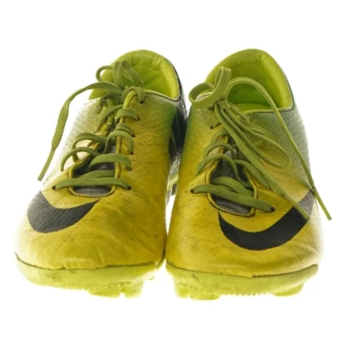 Fodboldstøvler Nike Mercurial str. 35,5 fra Nike (str. 35,5 )