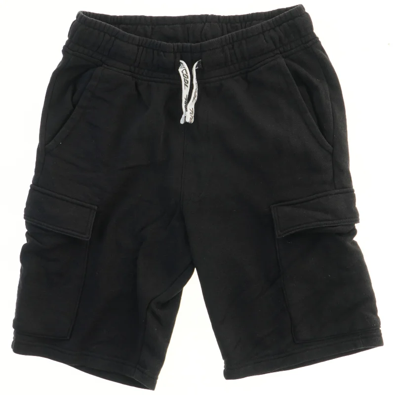 Sorte shorts med lommer fra H&M (str. 152)