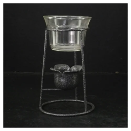 Glas vase og metal lysestage med ornament (str. Ø. 8,5 cm. længde, 17,5 cm)