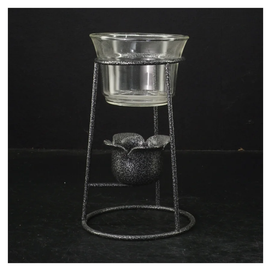 Glas vase og metal lysestage med ornament (str. Ø. 8,5 cm. længde, 17,5 cm)