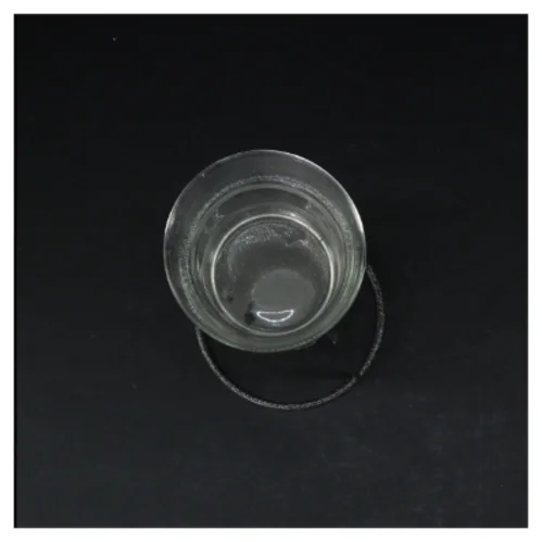 Glas vase og metal lysestage med ornament (str. Ø. 8,5 cm. længde, 17,5 cm)