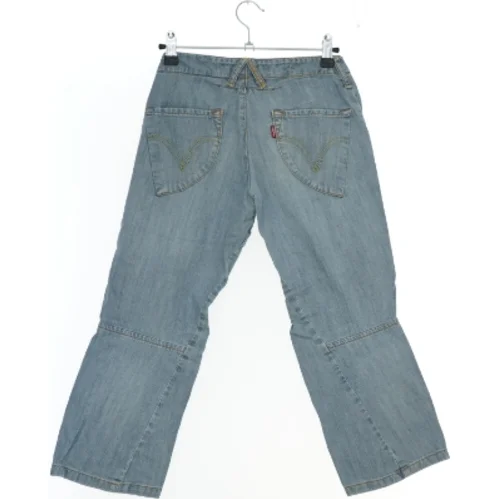Børnejeans med gul lynlåsdetalje fra Levis (str. 152)