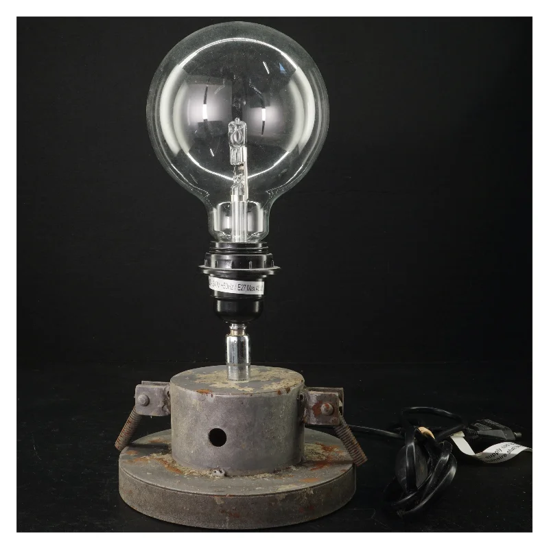 Industristil bordlampe (str. H 31)