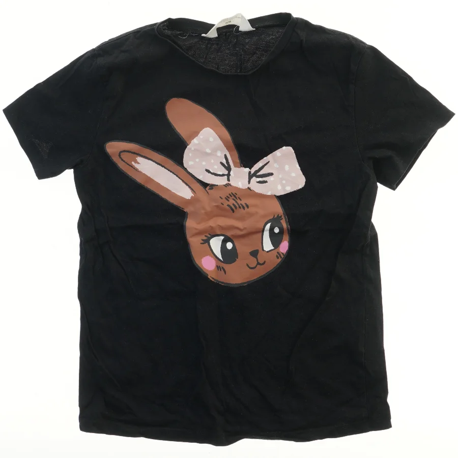 Sort T-shirt med kanin print fra H&M (str. 140)