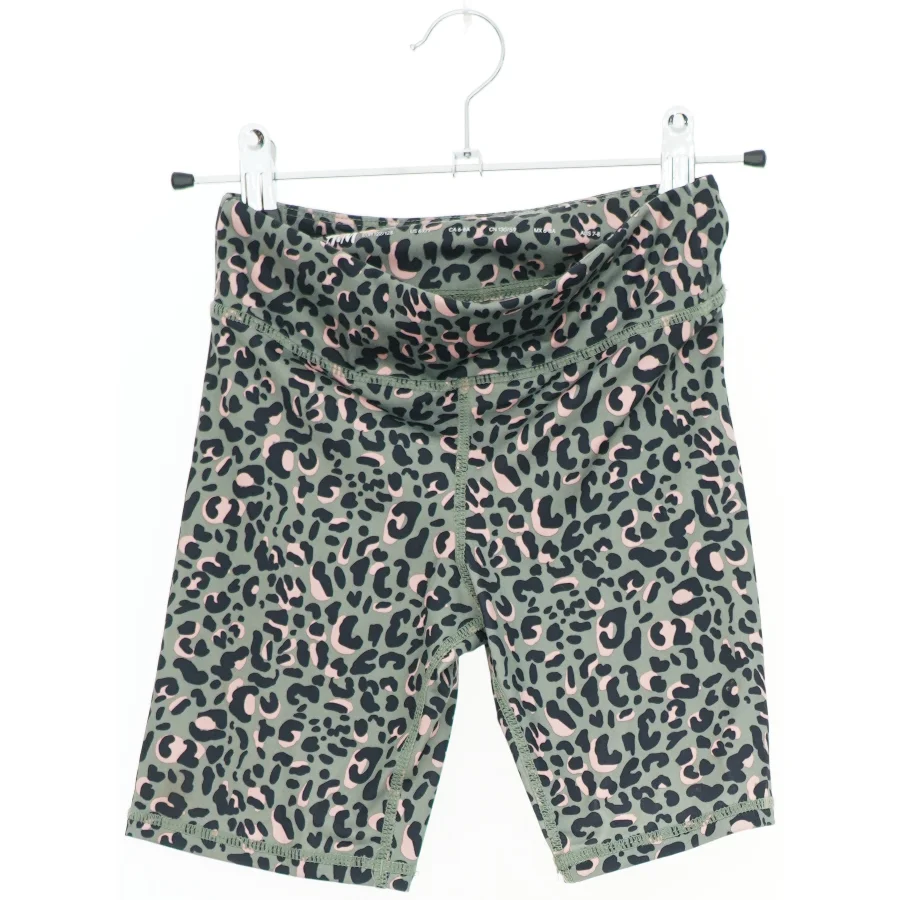 Badeshorts med leopardmønster fra H&M (str. 128)