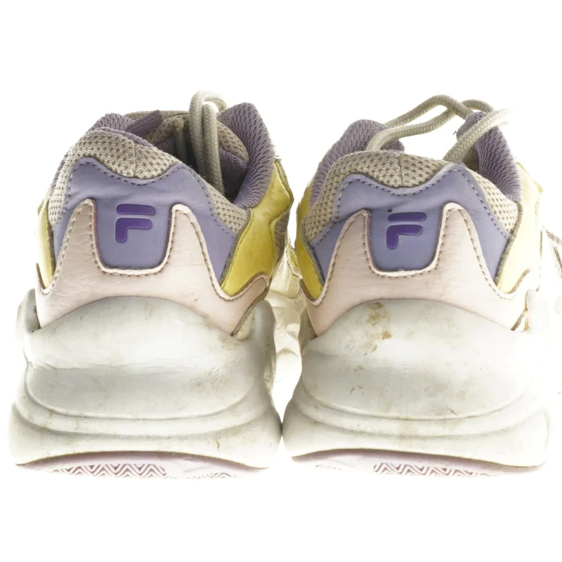 FILA sneakers str. 34 fra Fila (str. 34 )