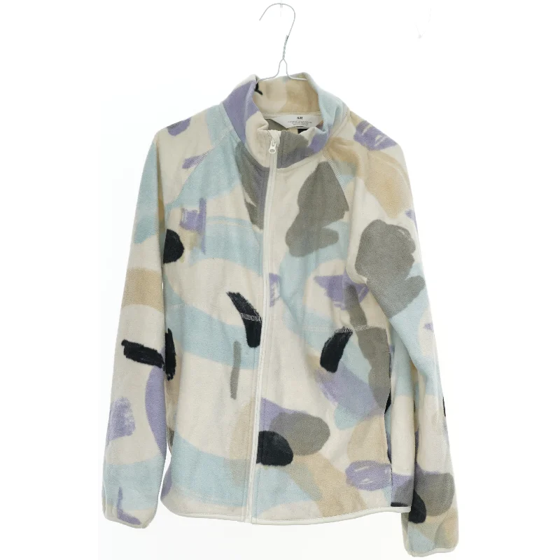Fleecejakke med mønstret design fra H&M (str. 140)