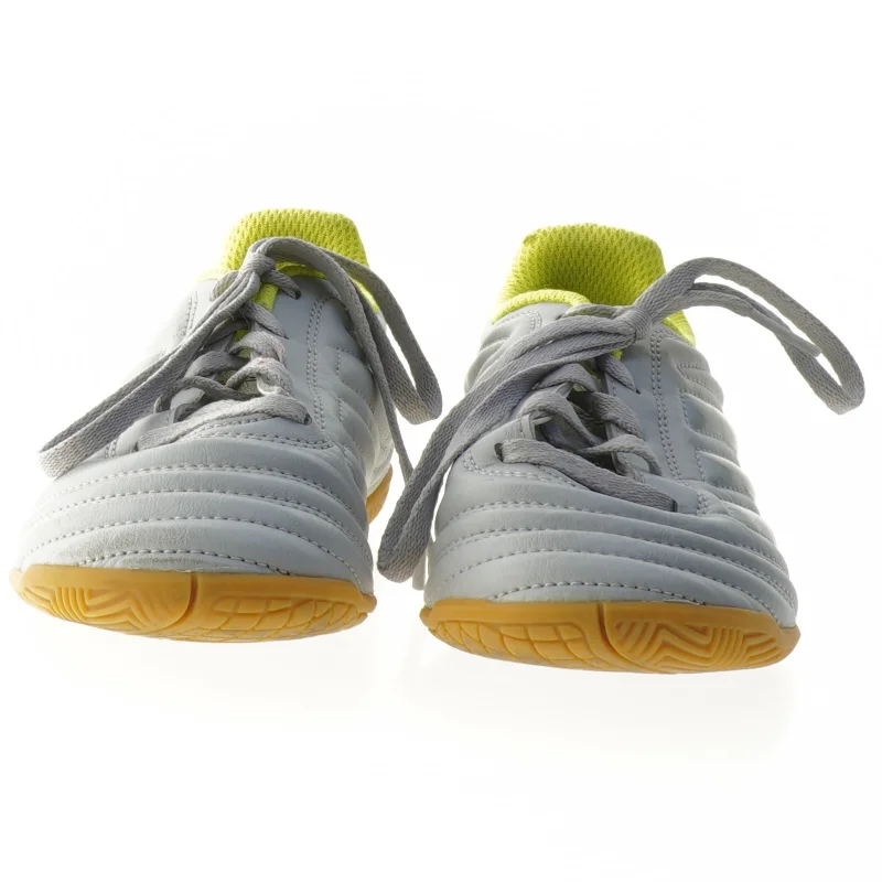 Indendørs fodboldsko, størrelse 35 fra Adidas (str. 35 )