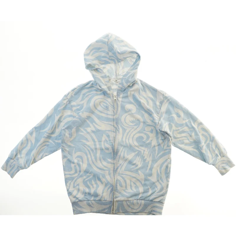 Hættetrøje med mønster fra H&M (str. 140)