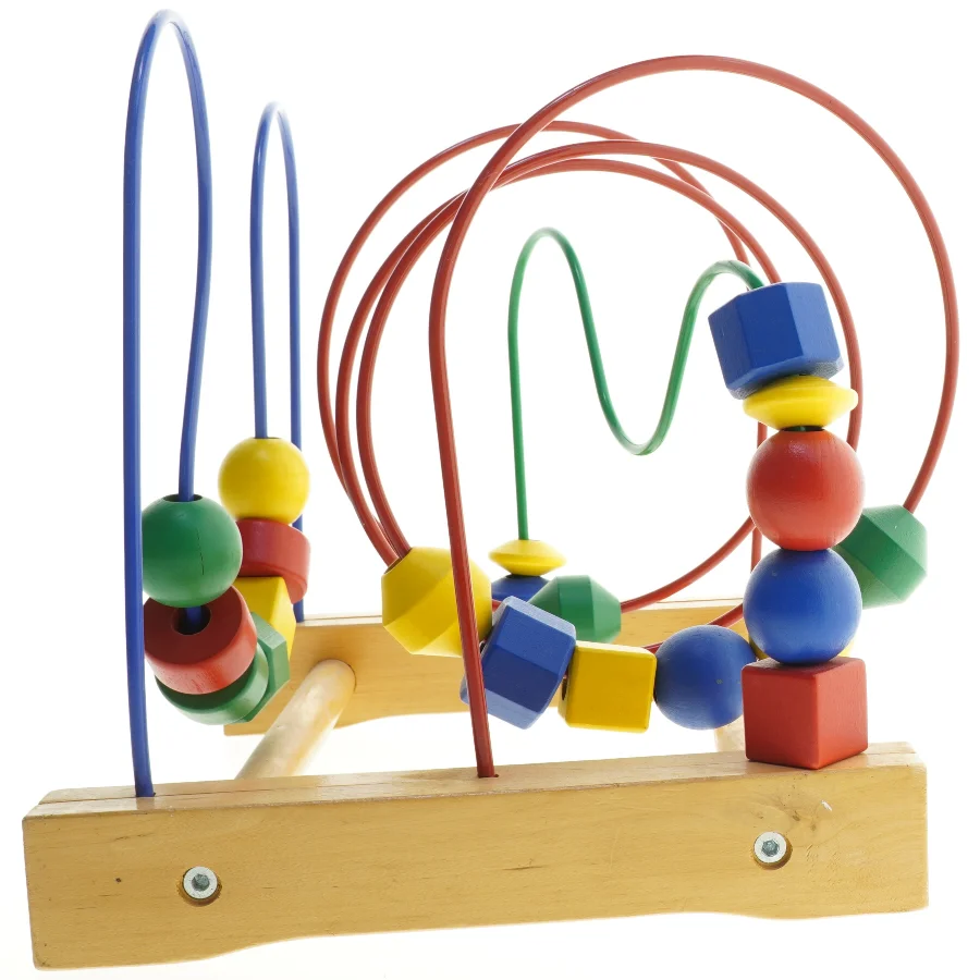 Træ kuglebane legetøj