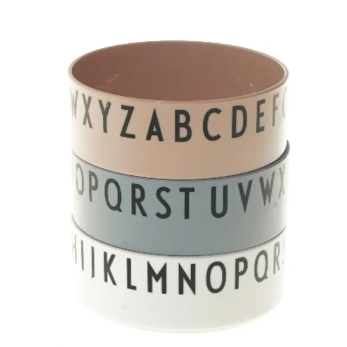 Design Letters skåle sæt fra Design Letters (str. 3 stk Ø 11 cm længde 4,5 cm)