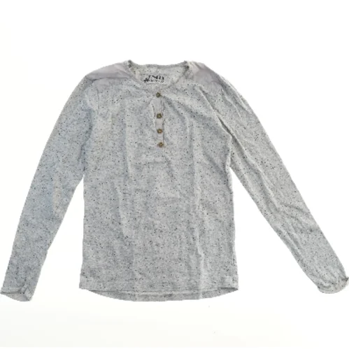 Langærmet bluse fra Units (str. 152)