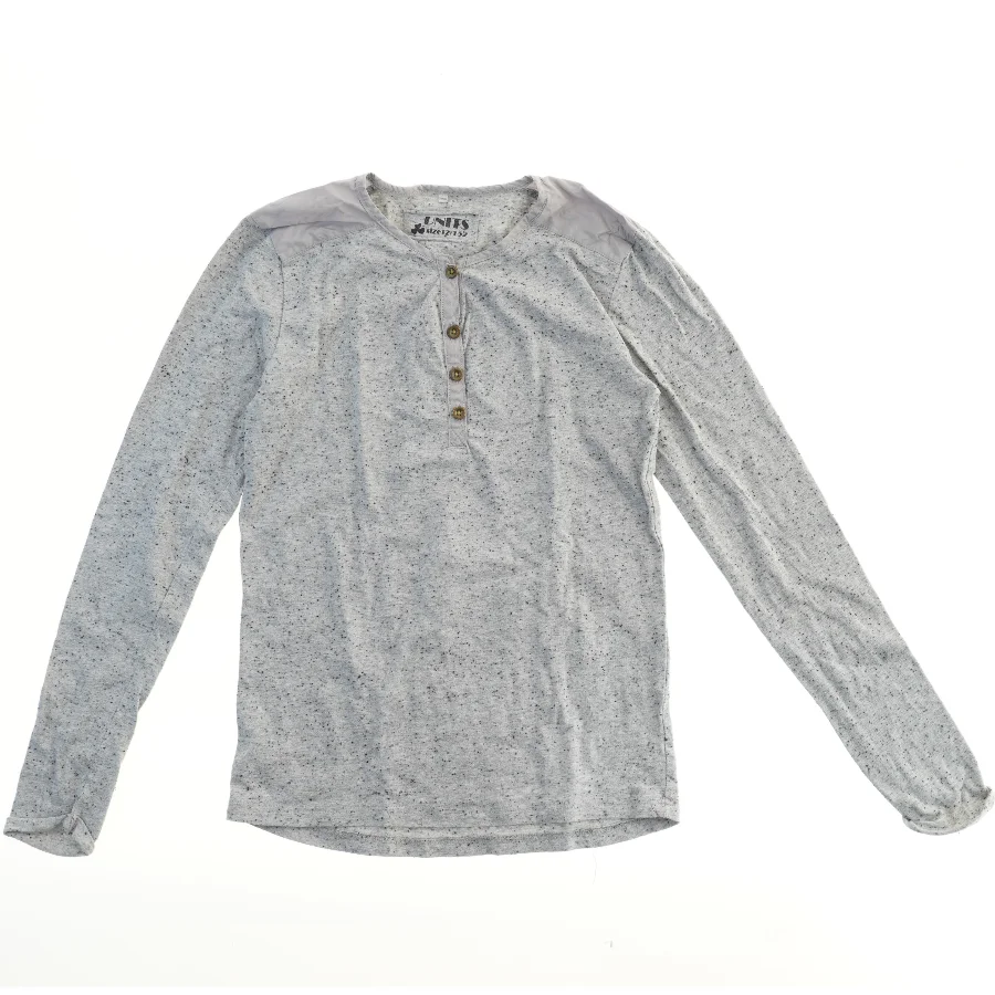 Langærmet bluse fra Units (str. 152)