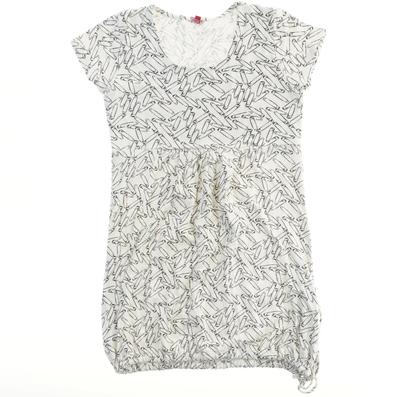 Kortærmet kjole med mønster fra D-XEL (str. 152)