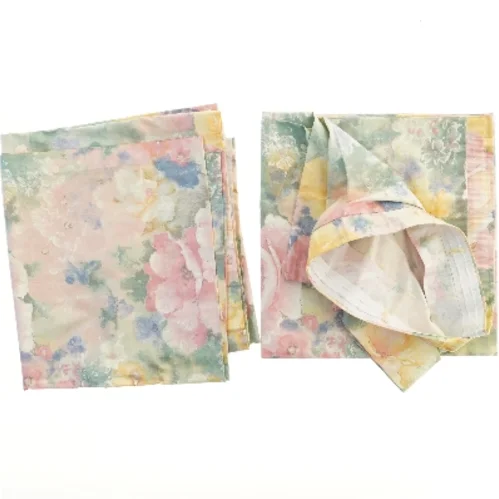 Ubrugte gardiner i fine pastelfarver med rynkebånd og hægter ( 2 stk 131x136 cm)