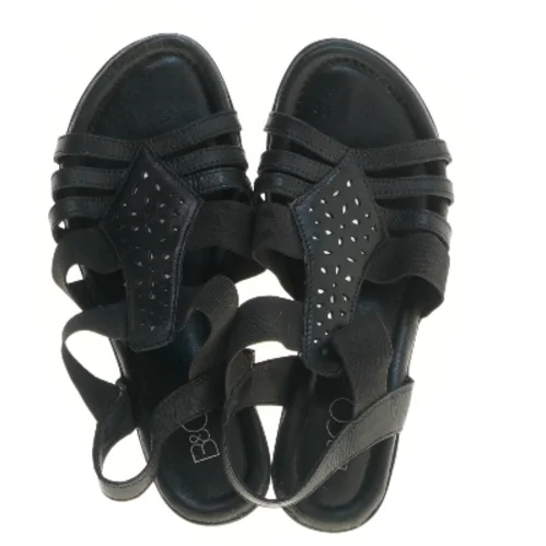 Sorte sandaler fra B&CO (str. 37 )