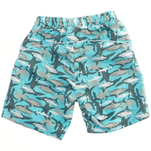 Badebukser med hajmønster fra  Color Kids (str. 122)