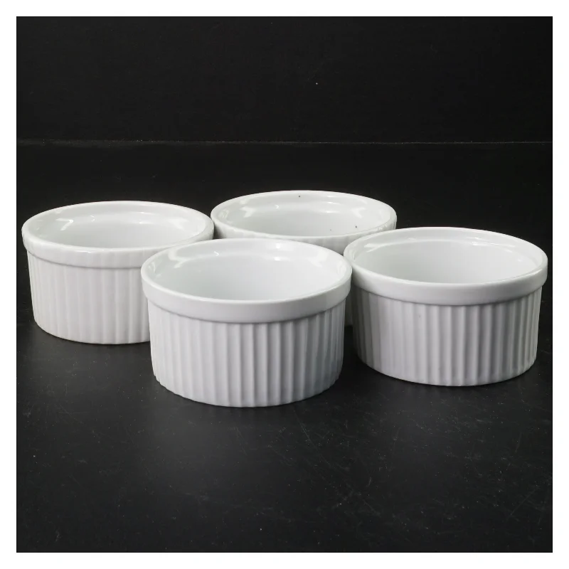 Hvide porcelænsforme (str. 9,5x5 cm)