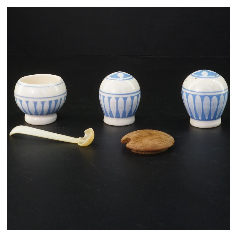 Krydderikrukker med ske og trælåg (str. H 5,5 cm)