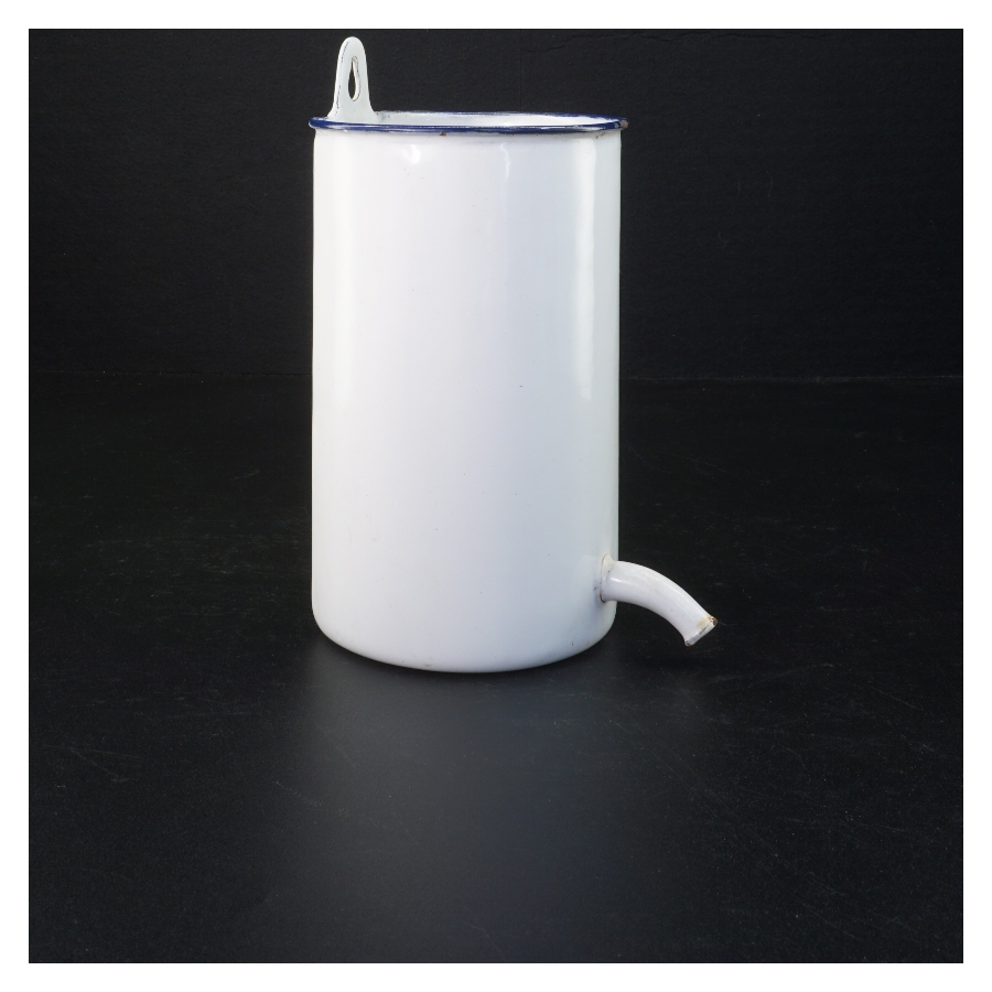 Emaljeret kande fra Trio (str. 17 x ø 10 cm)