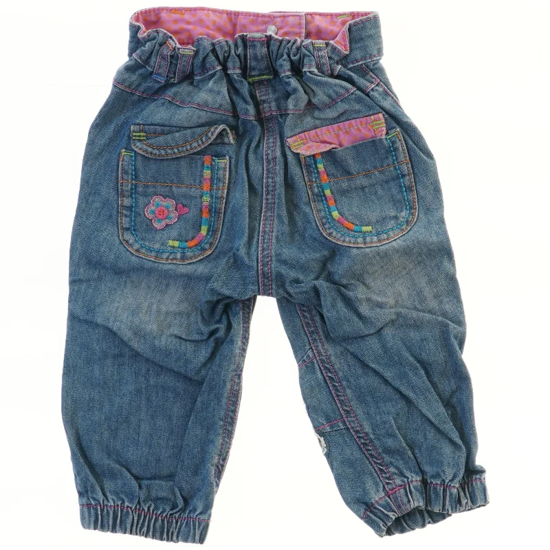 Børnejeans med broderede blomster (str. 92)