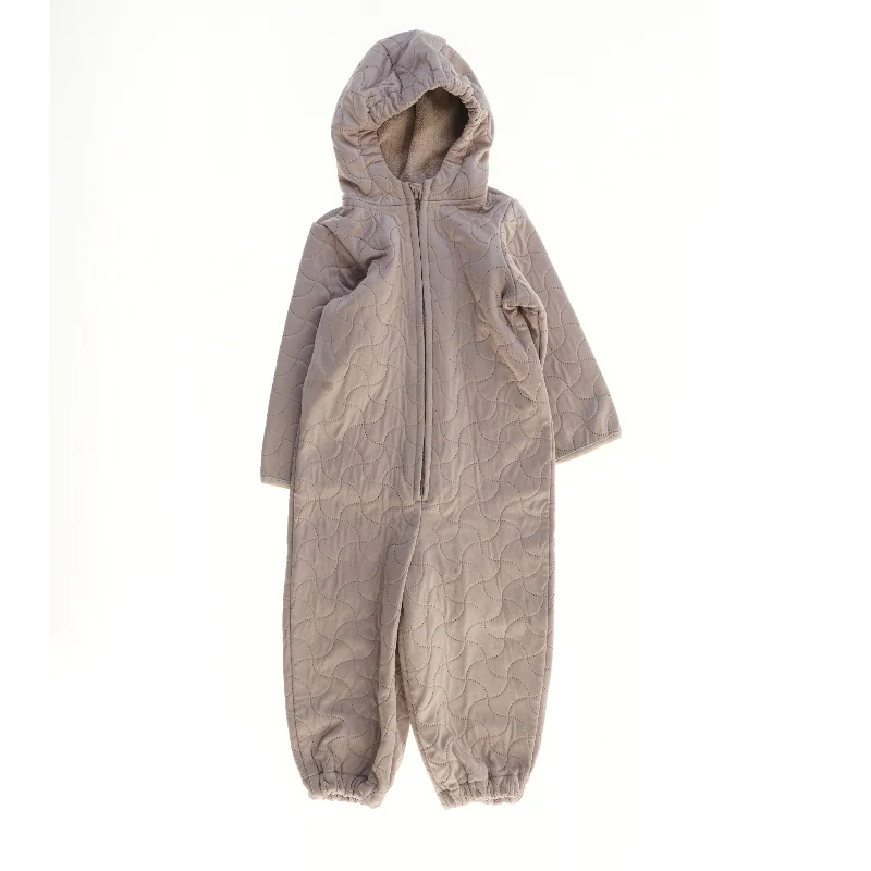 Quiltet heldragt med hætte fra Wheat (str. 86)