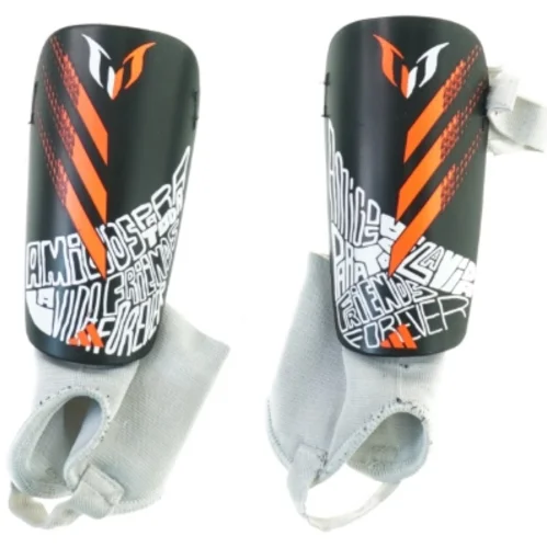 Benskinner fra Adidas (str. S)