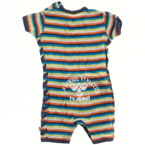 Stribet sommersparkedragt til børn fra Hummel (str. 80)