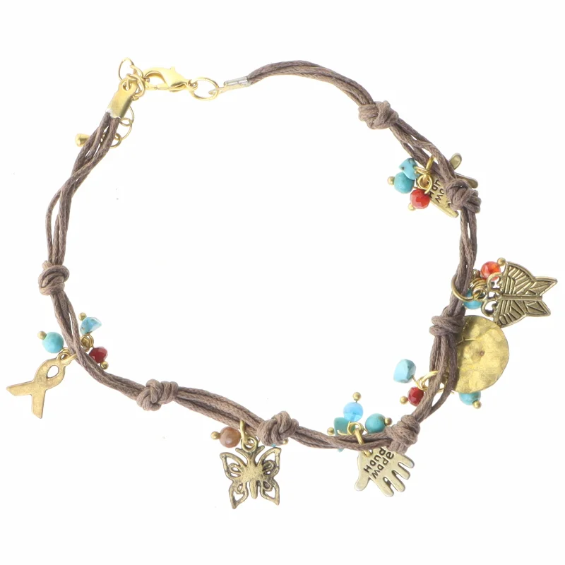 Armbånd med vedhæng og små perler (str. 30 cm)