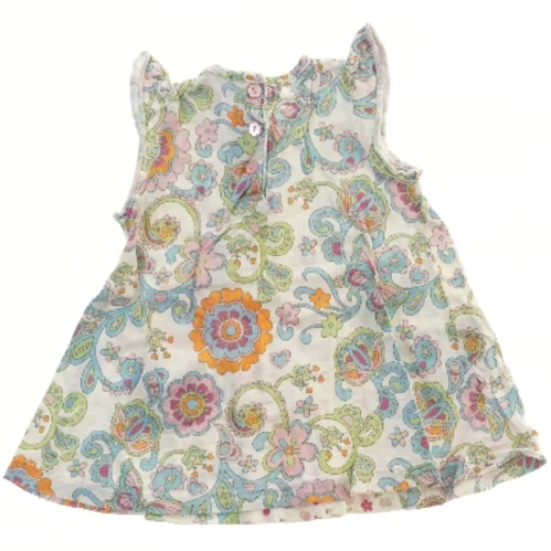 Blomstret kjole til børn fra Friends (str. 68)