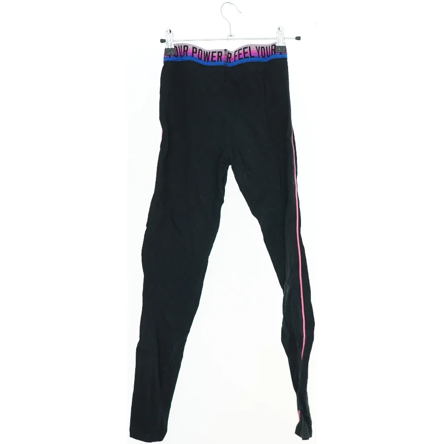 Træningsbukser med teksten 'FEEL YOUR POWER' på elastiklinningen fra Ovs (str. 158)