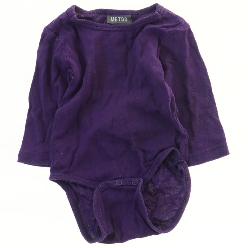 Lilla bodystocking med lange ærmer fra Me Too (str. 62)
