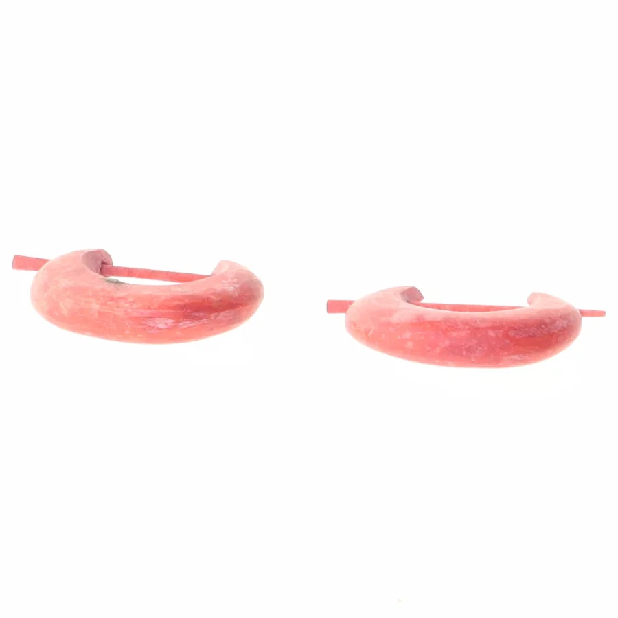 Røde øreringe i halvmåneform (str. 2 cm)