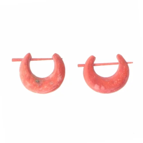 Røde øreringe i halvmåneform (str. 2 cm)