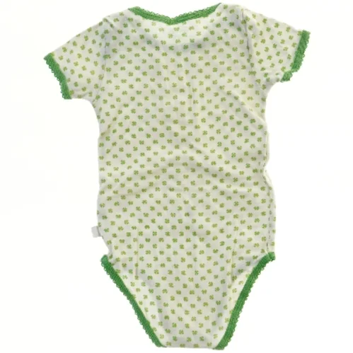 Kortærmet bodystocking med kløverprint fra Holly’s (str. 86)