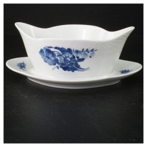 Royal Copenhagen Blå Blomst saucefad fra Royal Copenhagen (str. 22 x 17 cm)