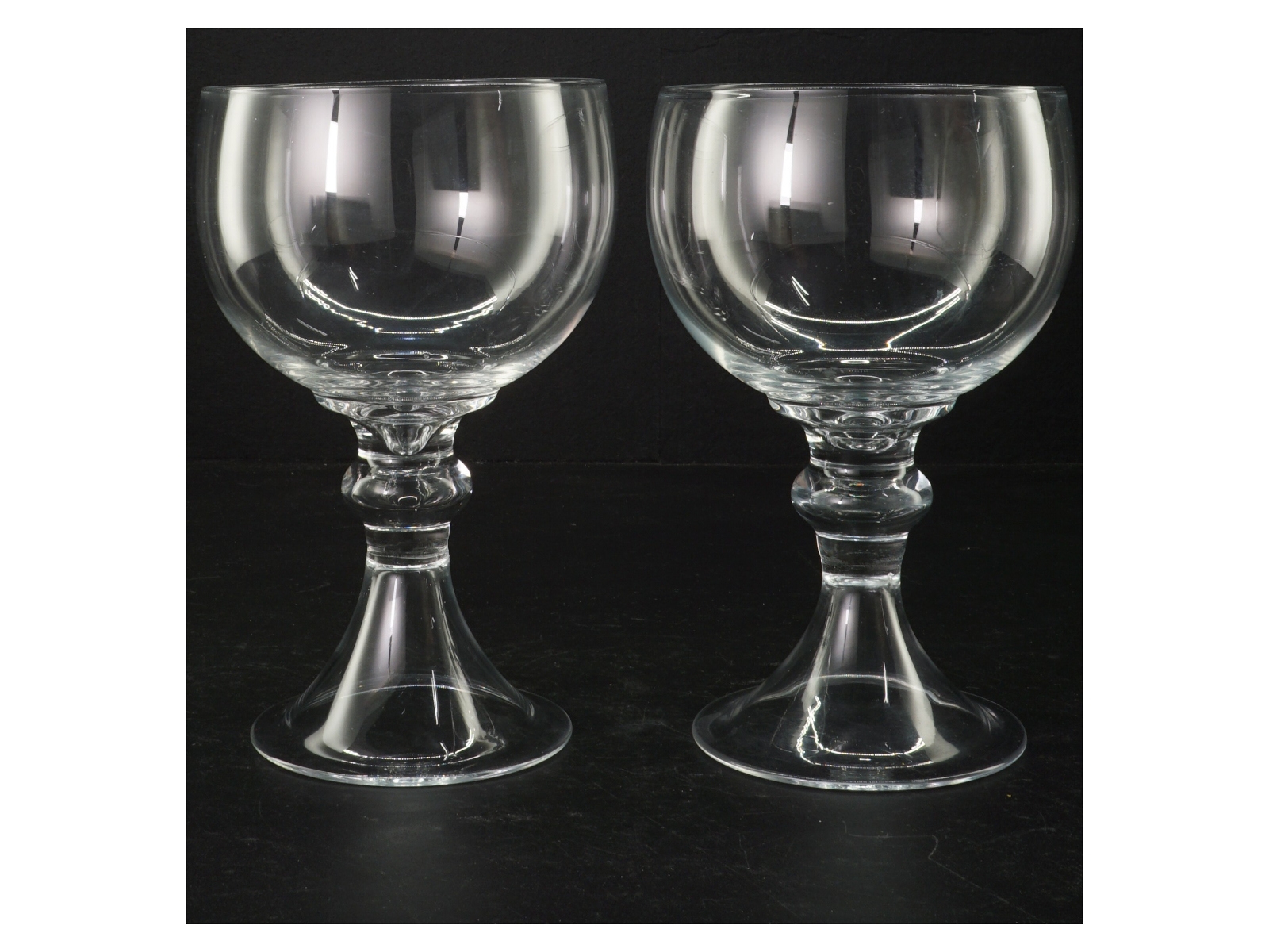 Glas vinglas (str. H 18 cm ø 11 cm)