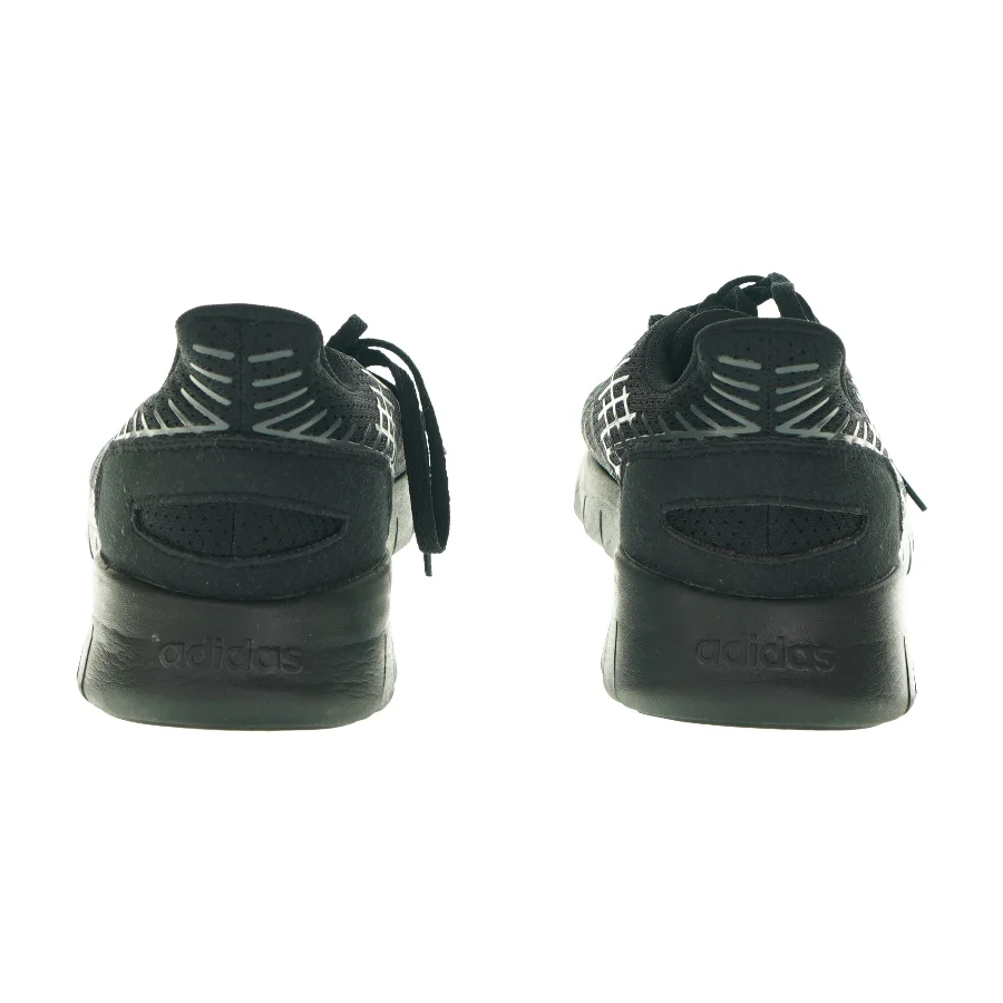 Sneakers fra Adidas (Str. 41)