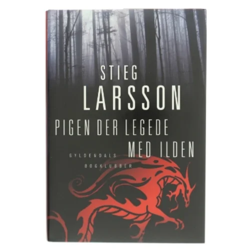 Pigen der legede med ilden af Stieg Larsson (Bog)