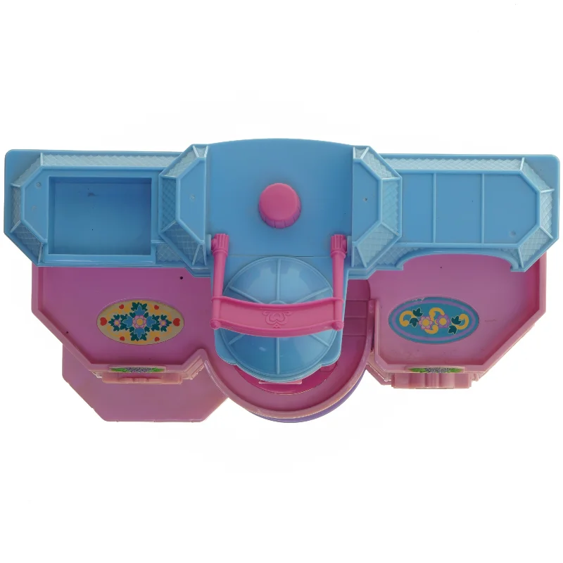 Stort dukkehus (str. 35x25 cm)