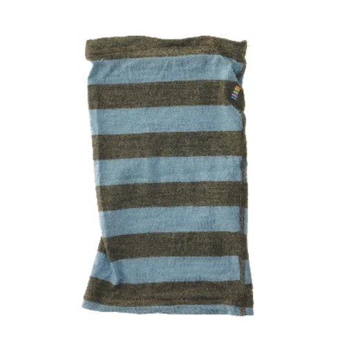 Strikket halsedisse med striber fra Joha (str. 37x20 cm)