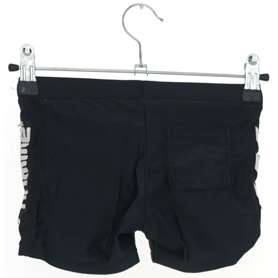 Badebukser med logo fra Hummel (str. 122)