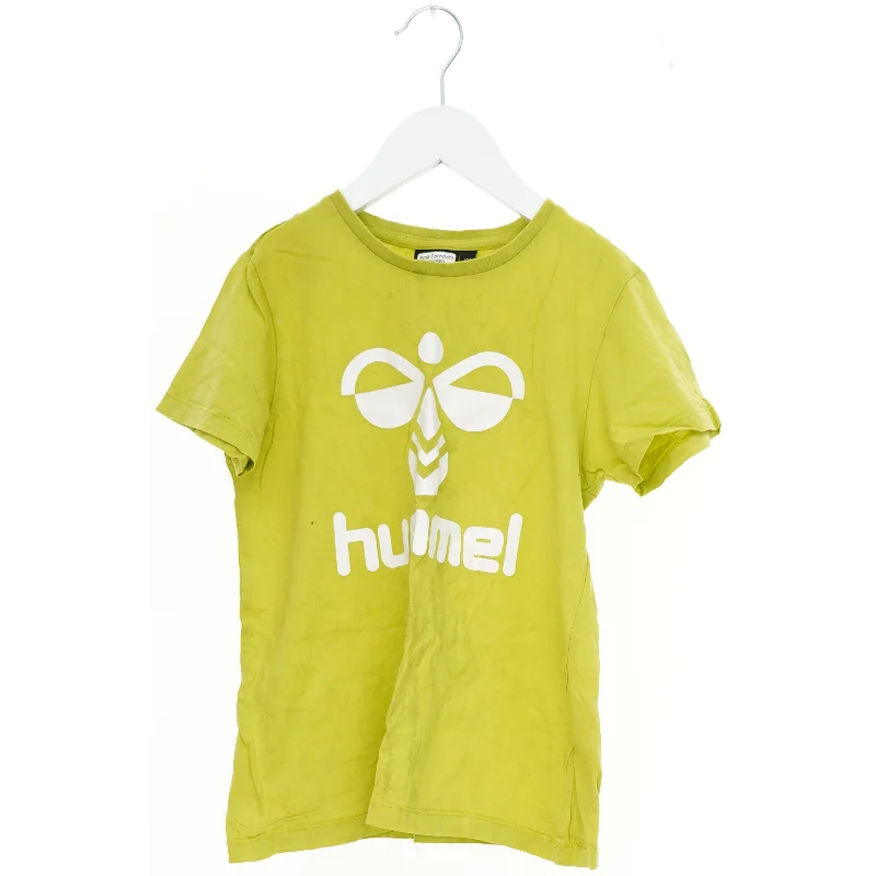 Kortærmet t-shirt med Hummel logo fra Hummel (str. 122)